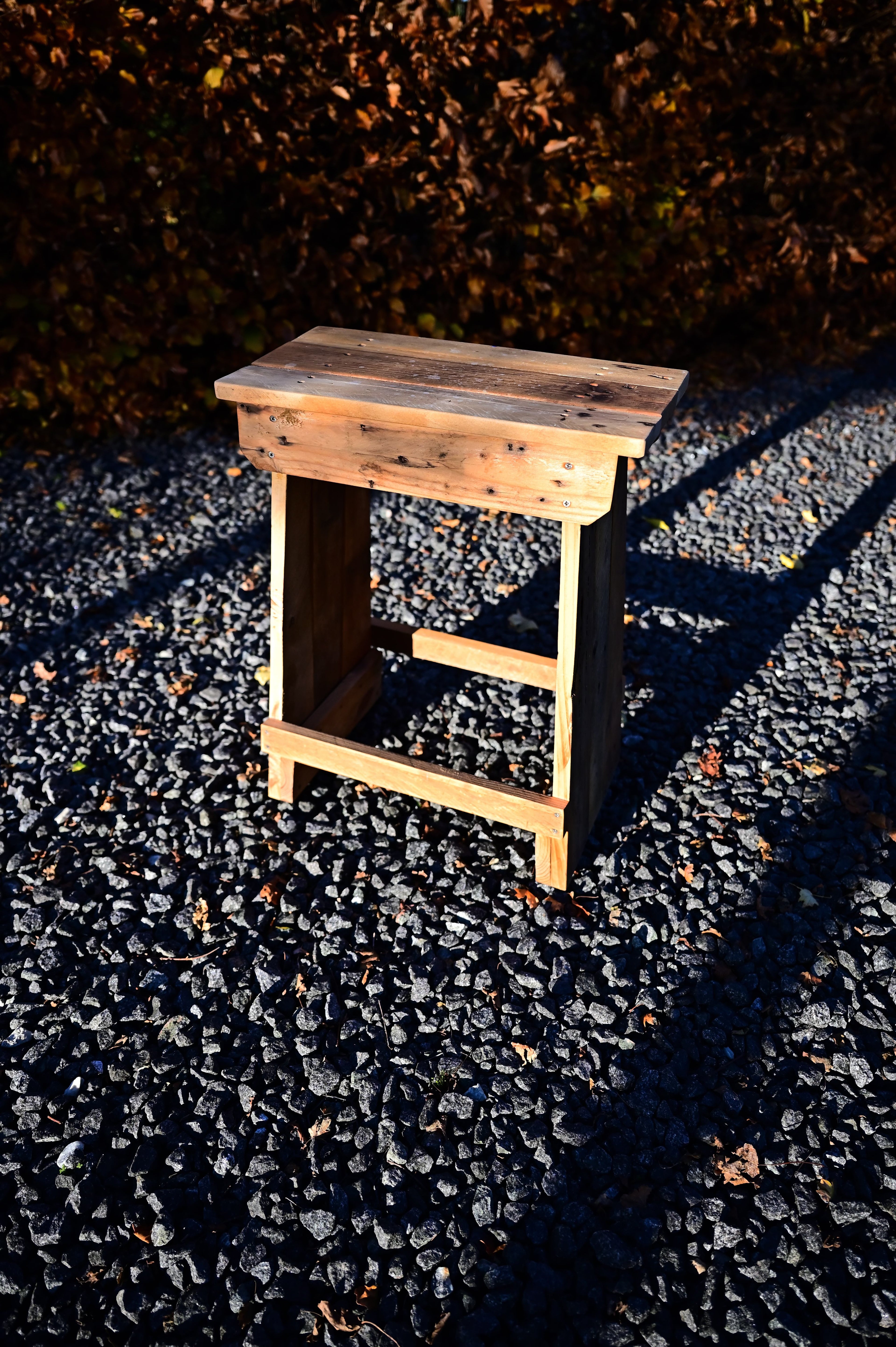 Handgemaakte Houten Kruk / Bijzettafel