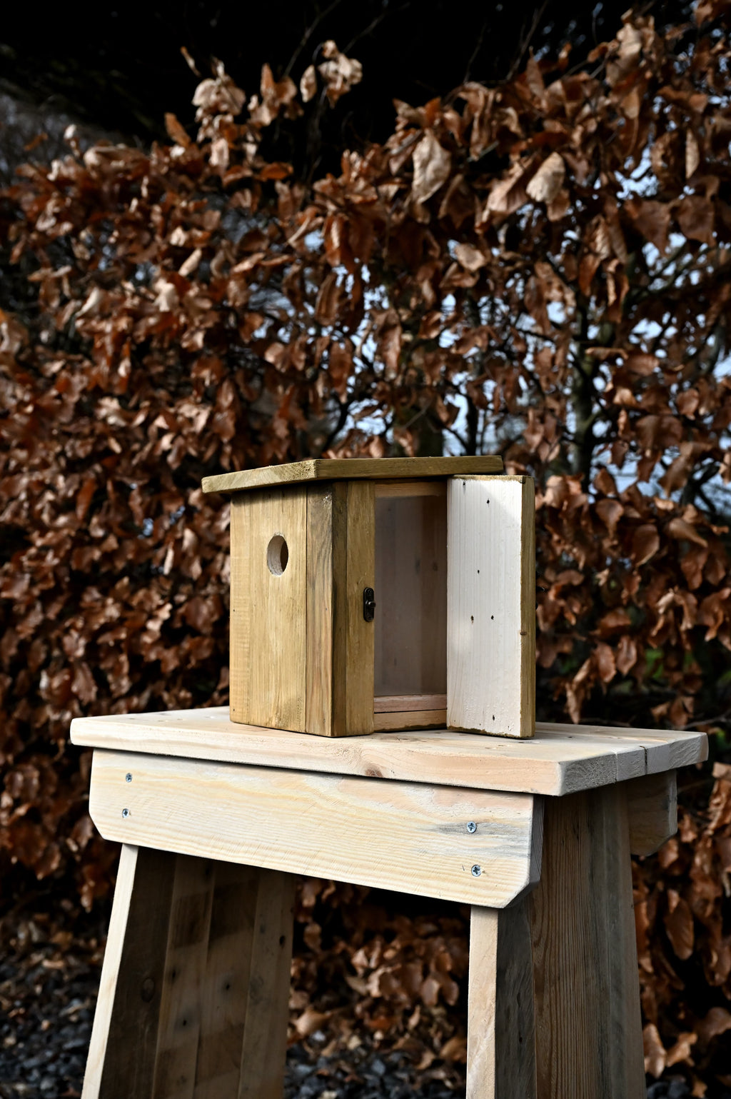 Mezenkast met observatiemogelijkheid
